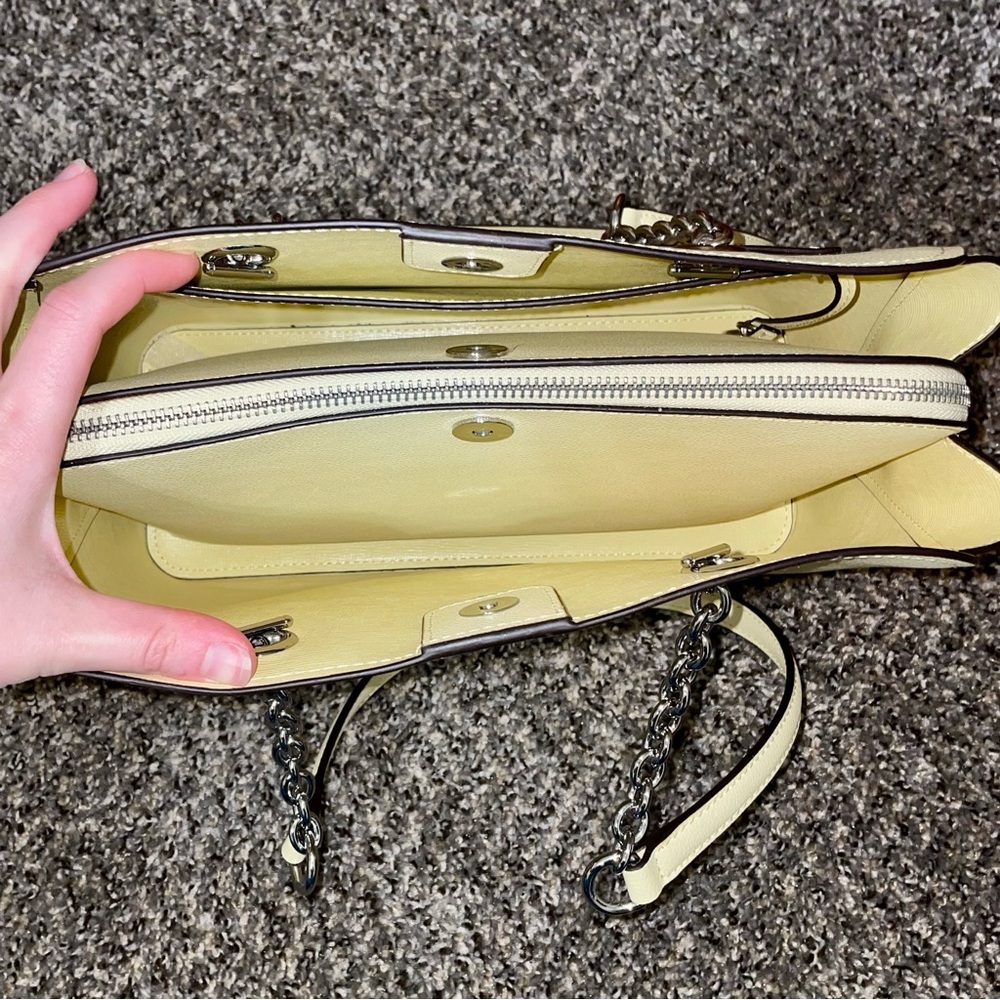 Calvin Klein Pale Yellow Pebble Leather Shoulder Bag - Picture 3 of 11